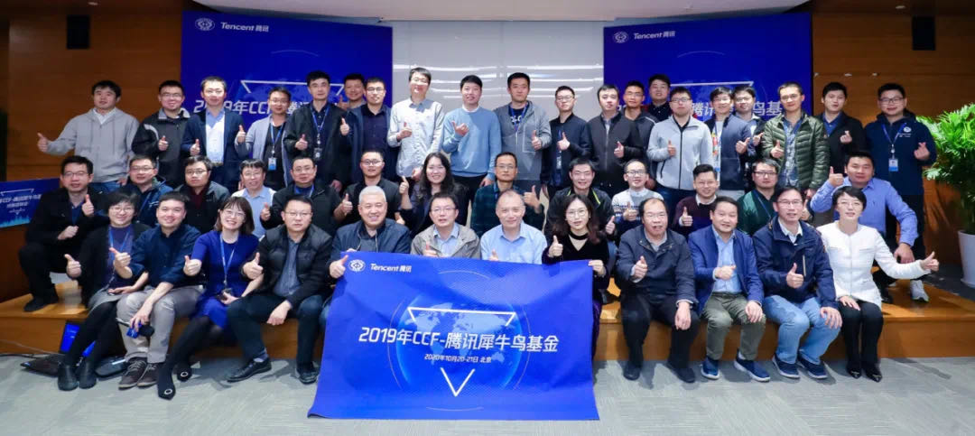 32e4bf754b024c0c95afcdca87e238c2.png 刘勇11.png