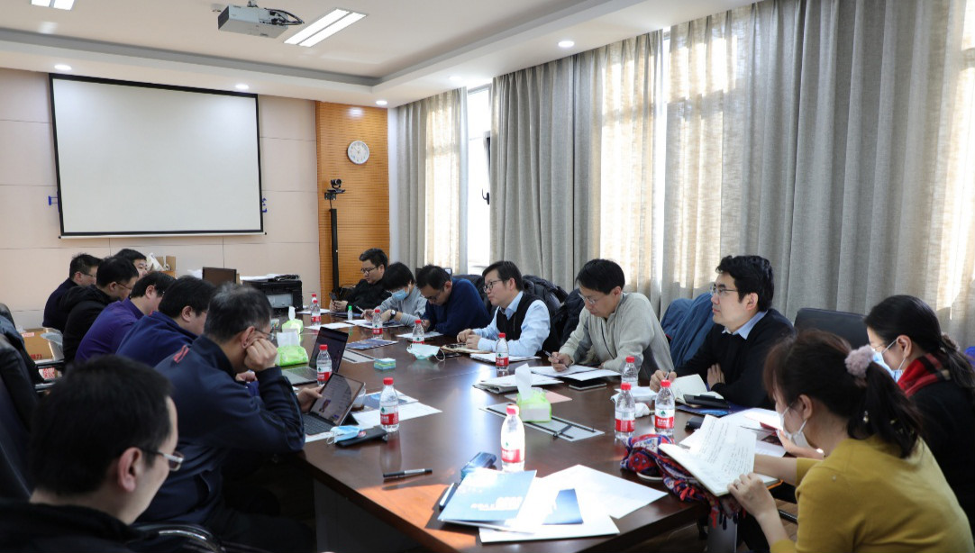 aa82d8455dbc4b20b6822bd650350096.jpg 新闻交叉4_meitu_5.jpg